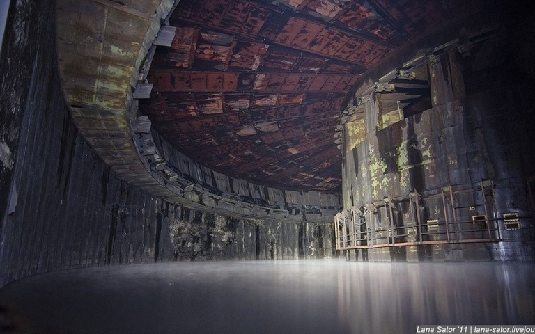 50 Breathtaking Photos of Abandoned Places From Around the World 22